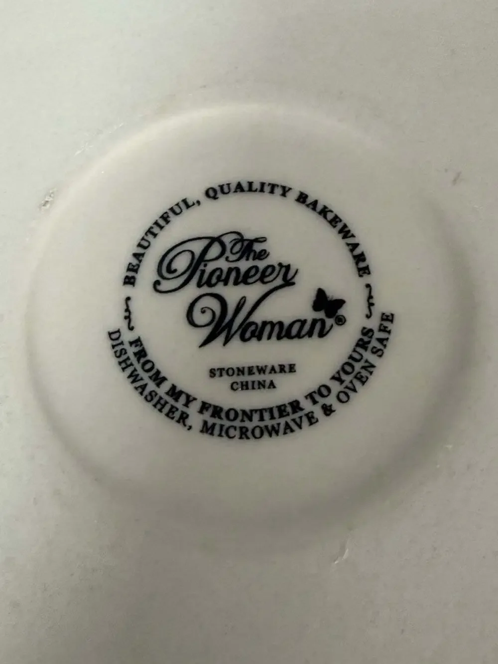 Pioneer Woman 9” Pie Dish “Made with Love” Ruffled Edge Christmas Tree